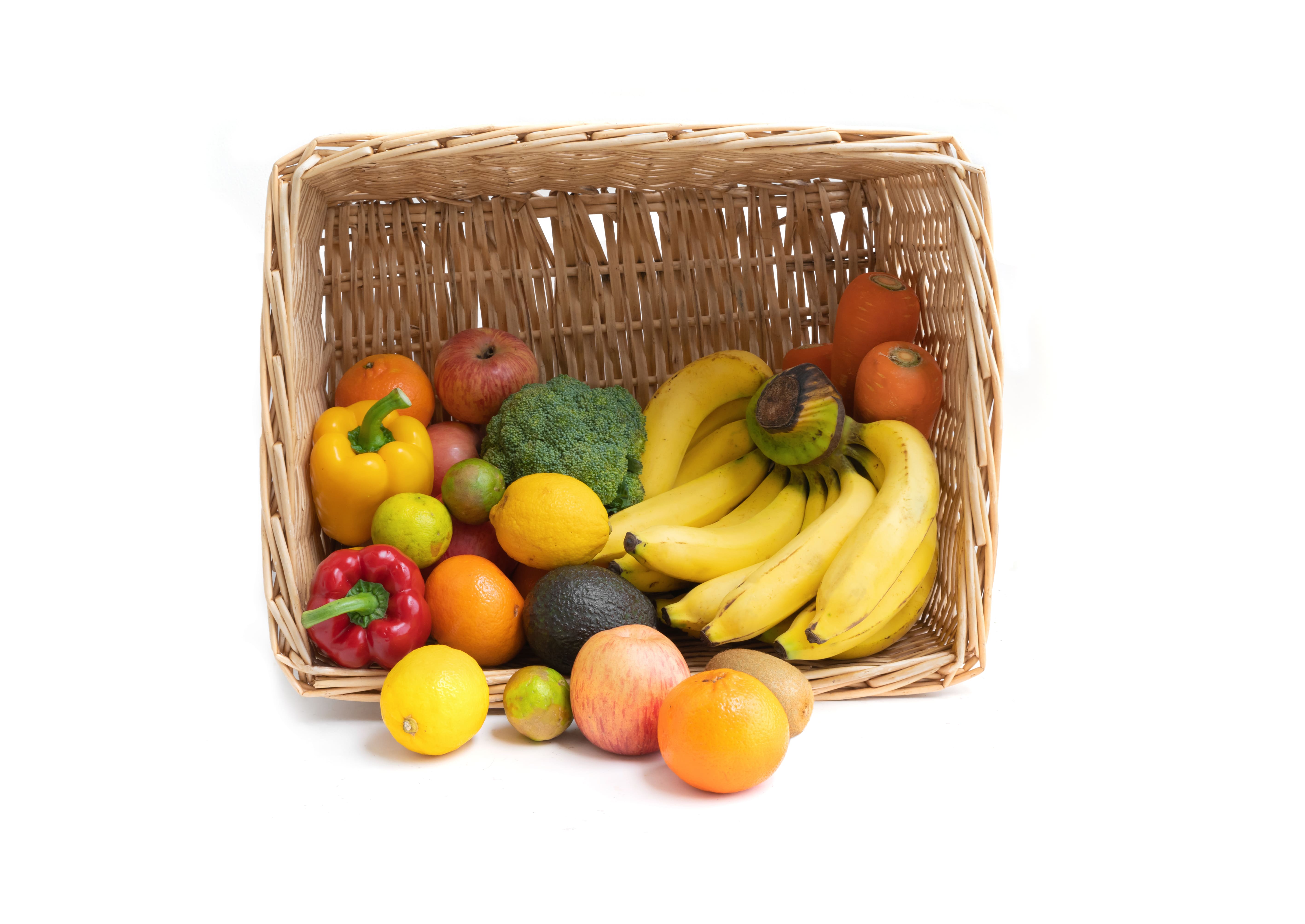 Cesta mixta pequeña de frutas y verduras ecológicas de Vivir la Tierra